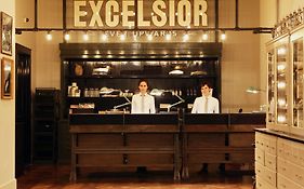 โรงแรมเอส